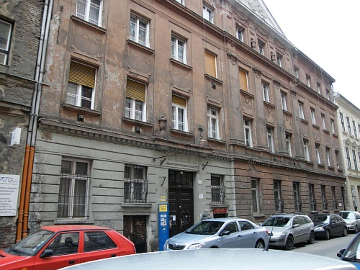 Cozy & Quiet Apartment Near Kiraly Street Free Parking, Ac, Perfect For 4 Guests! Budapest Exteriör bild